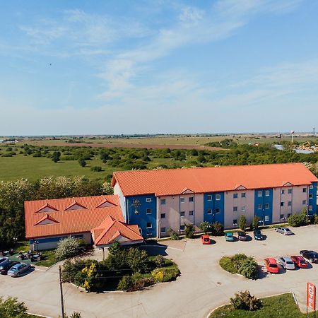 Iris Hotel Bors Екстер'єр фото