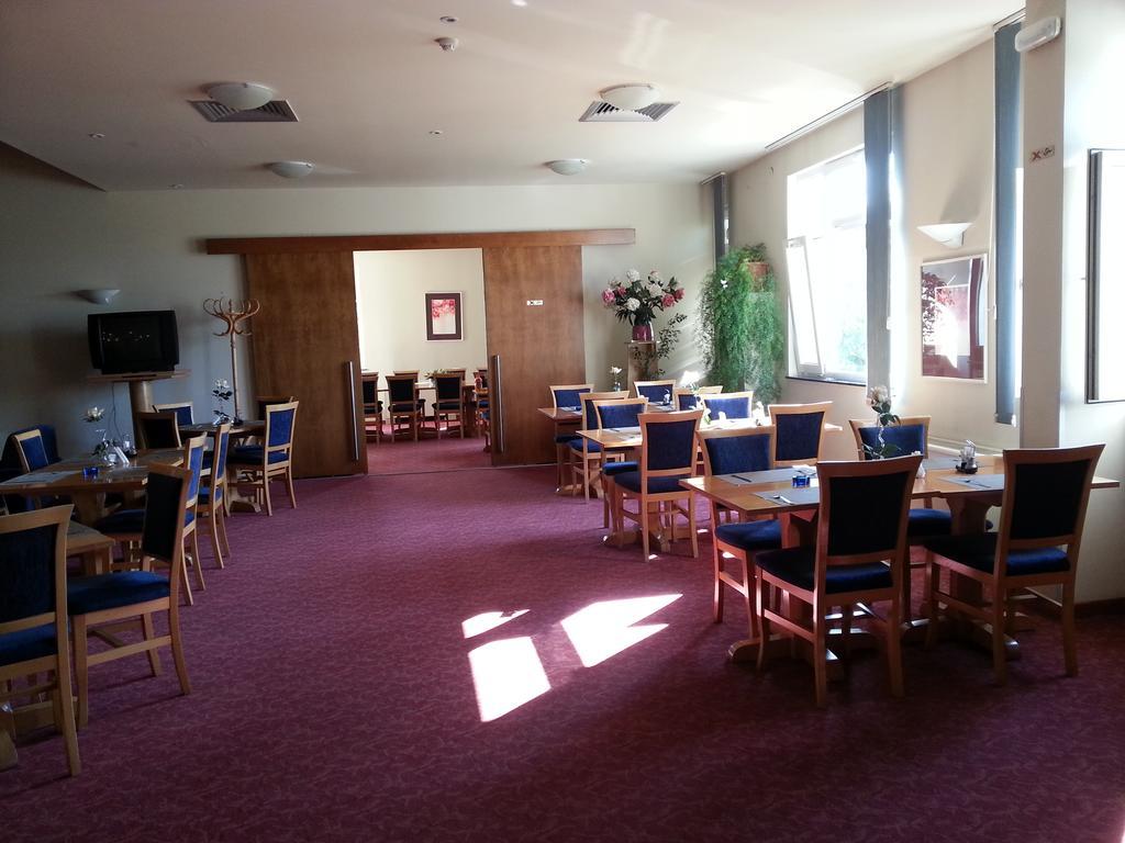 Iris Hotel Bors Екстер'єр фото