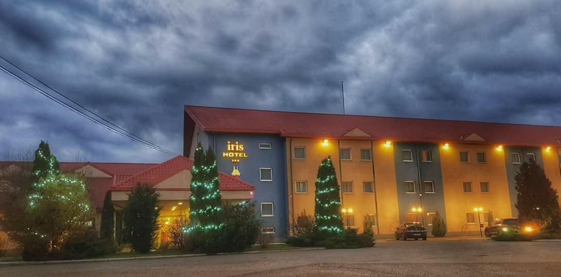 Iris Hotel Bors Екстер'єр фото